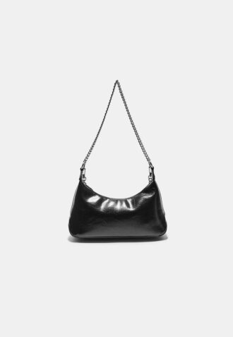 Bolso bandolera con cadenas