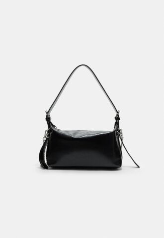 Bolso bandolera con detalle de correa