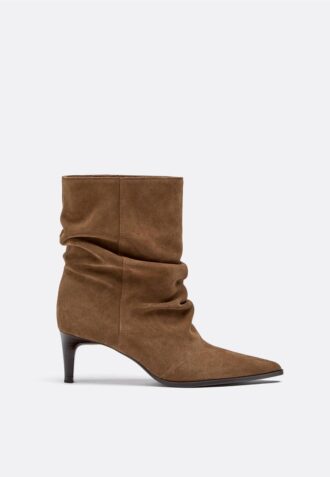 Botines de tacón de piel holgados