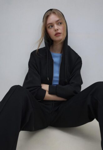Sudadera con cremallera de tacto suave